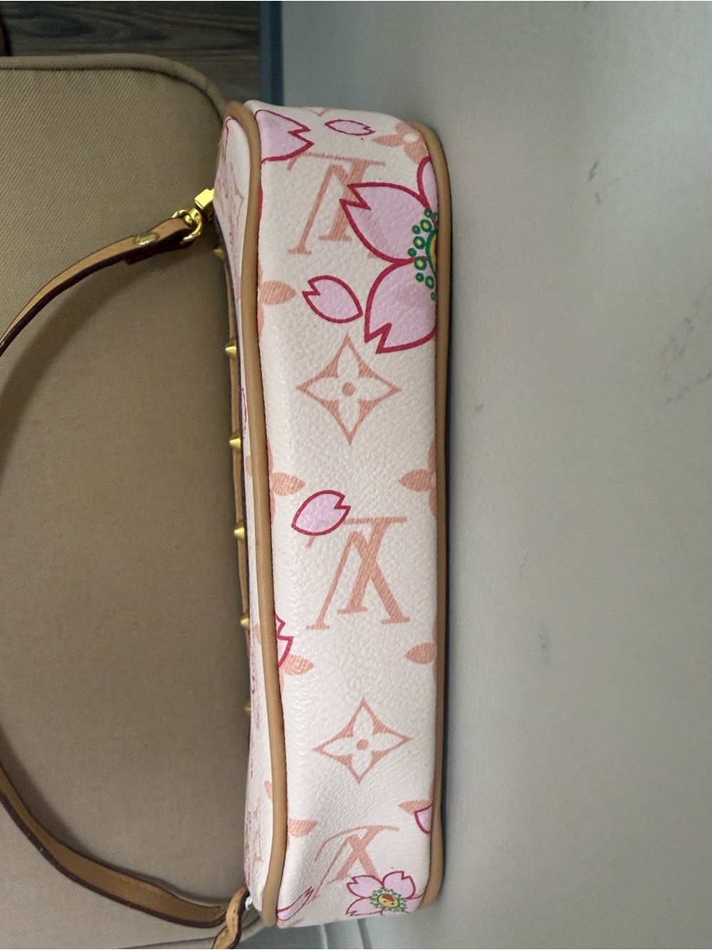 Louis Vuitton Pink Floral Mini Pochette with Tan Trim - Picture 13 of 14